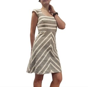 Ann Taylor Fit & Flare shift dress Grey Striped Dress 2 scooped neck cap sleeve